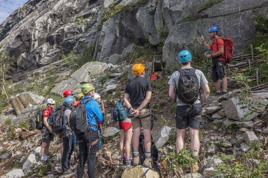 Odda: Trolltunga Via Ferrata, Sunset and Sunrise - Who should do this Trolltunga via ferrata sunset and sunrise?