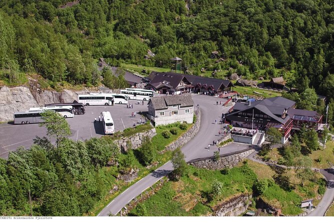 Olden 4 Hour Briksdal Glacier Tour in Briksdalsbreen - Key Points to Know Before You Go