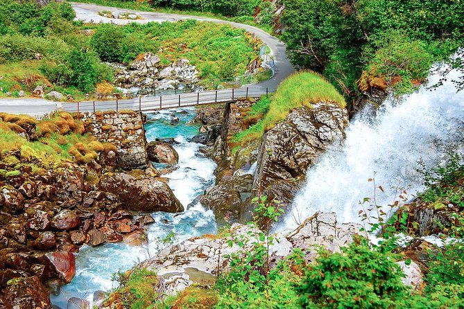 Olden Shore Excursion: the Amazing Briksdal Glacier - Reaching the Briksdal Glacier viewpoint: what you should plan for