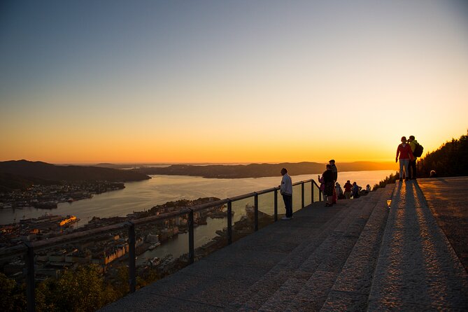 On Top of Bergen - Public Tour - What the Hiking Feels Like: Pace, Wet Rocks, and Weather