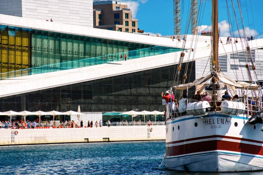 Oslo: Best of Oslo Walking Tour & Fjords Sightseeing Cruise - Key moments to look forward to