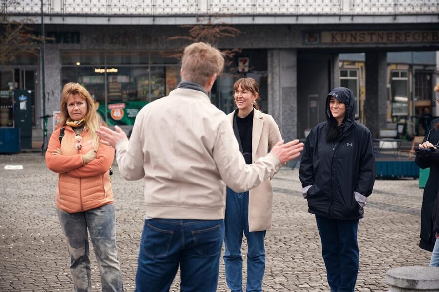 Oslo: City Highlights Walking Tour - Christiania Torv and Kvadraturen, where the older city layout shows up