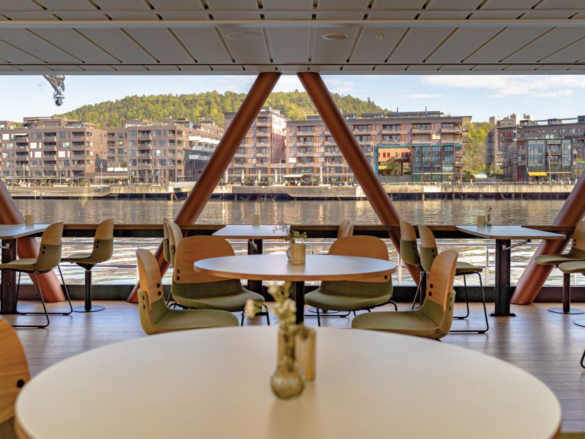 Oslo: Electric Boat Cruise with Brunch - Indoor comfort and drinks: what’s included versus purchased
