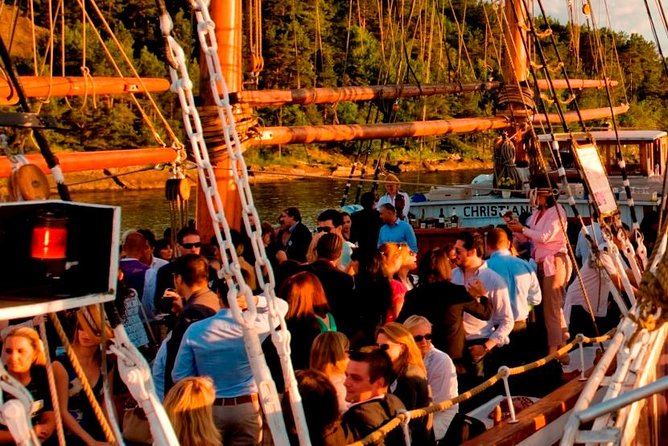 Oslo Fjord Evening Cruise with Shrimp Buffet on a Sailing Ship - What the lack of commentary means for your trip