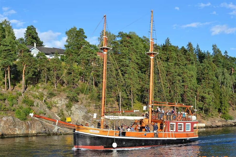Oslo: Fjord Mini Cruise by Wooden Sailing Ship - Entering Oslo Fjord time: why this 50-minute mini cruise works