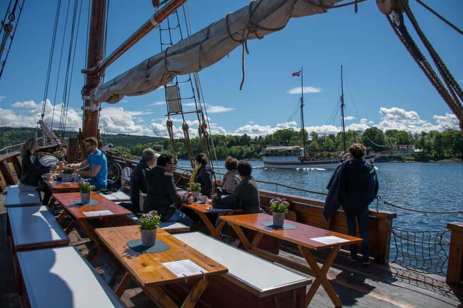 Oslo: Fjord Mini Cruise by Wooden Sailing Ship - Bar comfort, blankets, and practical tips for a smooth ride