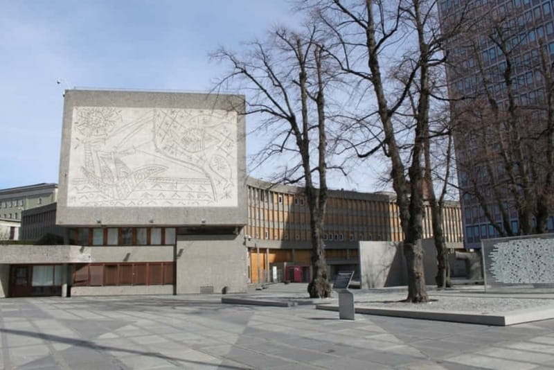 Oslo: Food Tasting and Walking Tour with a Local - Should you book the Oslo food tasting and walking tour?