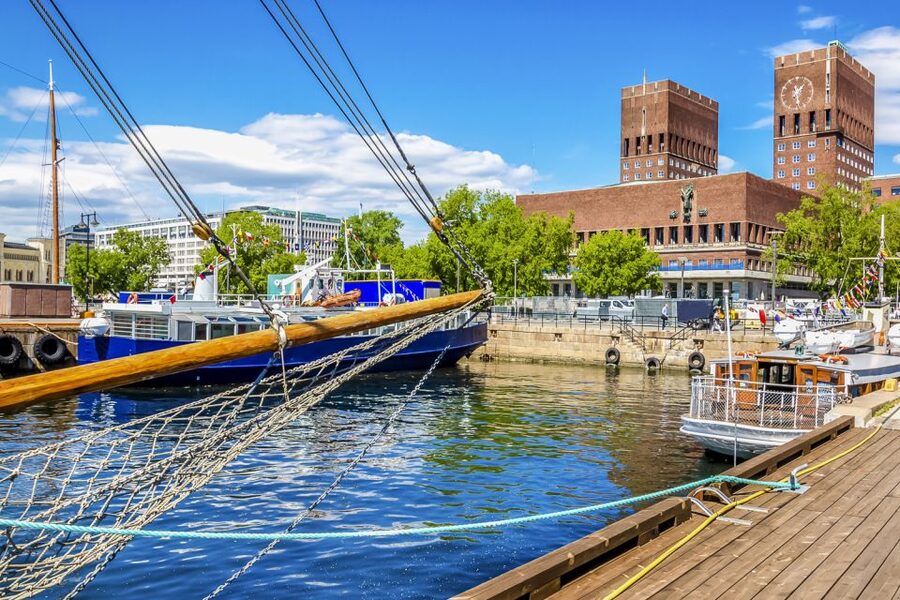 Oslo: Grand City Sightseeing Tour by Bus with Fjord Cruise - Price and Value: What $152 Buys You