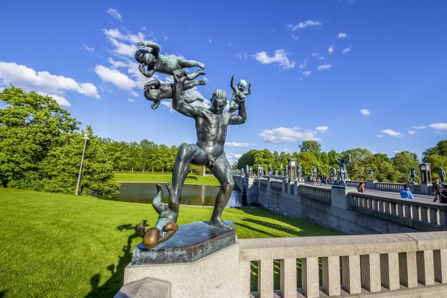 Oslo: Grand City Sightseeing Tour by Bus with Fjord Cruise - Why This Oslo Full-Day Tour Makes Sense for First-Timers