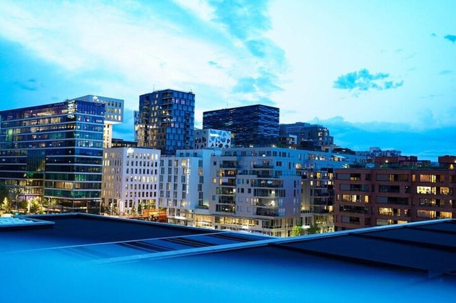 Oslo : Must-See Attractions Walking Tour With A Guide - Practical tips to get the most from the route