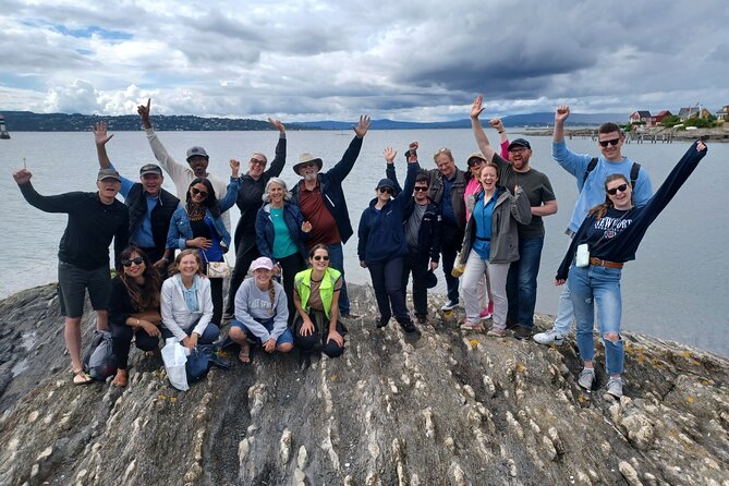 Oslo Nature Walks: Island hopping - Stop 2: The Cabin Island and the Oslofjord Life Between Waves