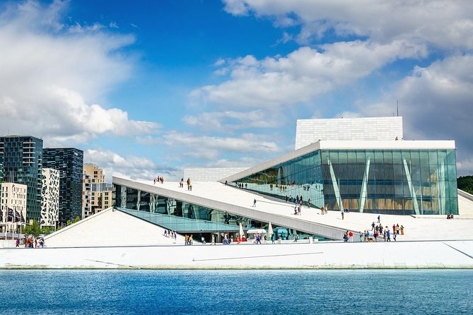 Oslo: Private VIP City Tour by Luxury Minivan with Driver & Guide - 2 Hours Walking Through the Oslo Center: Orientation You Can Actually Use