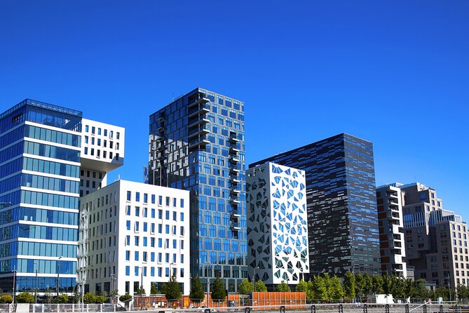 Oslo Scavenger Hunt and Highlights Self Guided Audio Tour - Starting at Oslo Central Station and choosing your best entry point