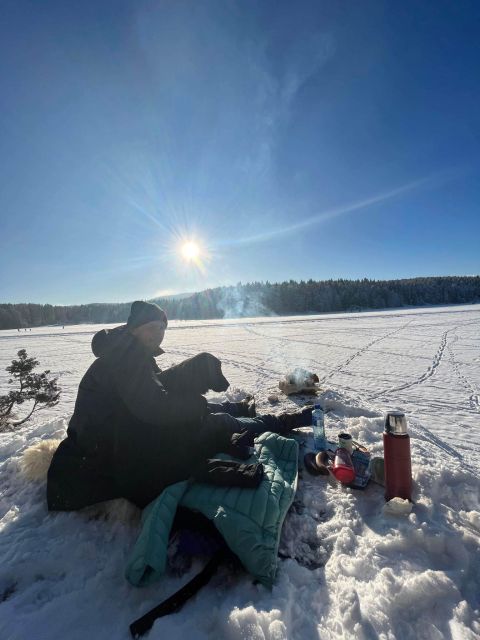 Oslo: Scenic Forest Hike with Dog & Local Guide - Campsite Break by the Lake, Norwegian Waffles, Hot Drinks, and a Real Reset