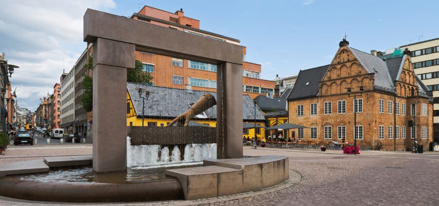 Oslo Self Guided Walking Tour with an APP - Vippa and the food and waterfront break