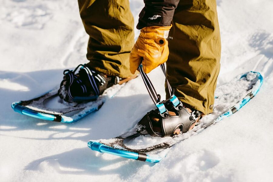 Oslo: Snowshoeing in the Forest with Norwegian BBQ - Oslo Forest snowshoeing: why Frognerseteren works so well