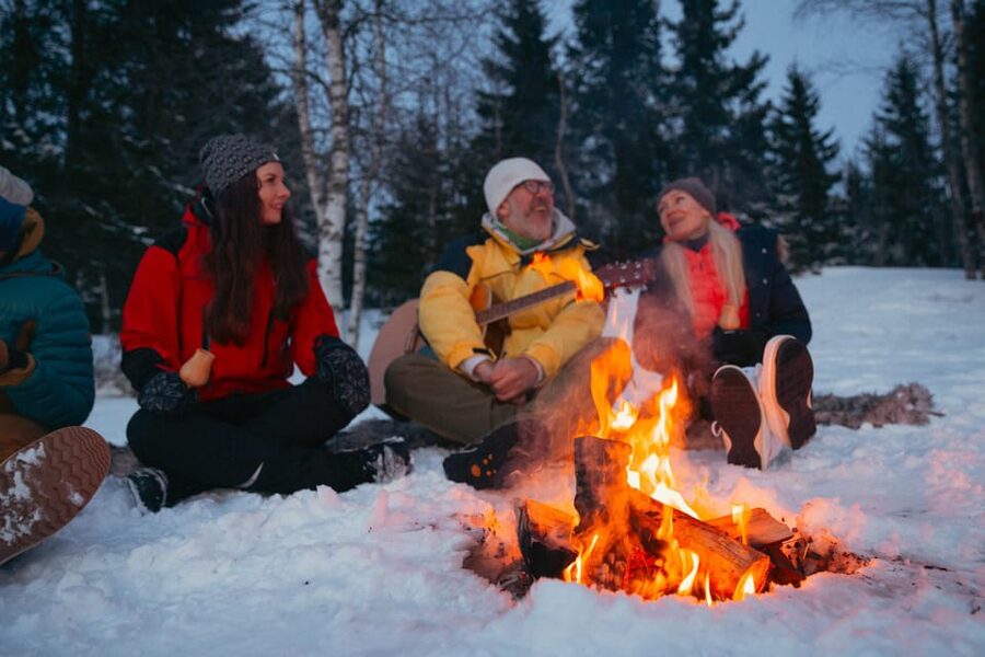 Oslo: Snowy Forest Torchlight Walk with Campfire - Price and value check for $93 in Oslo winter