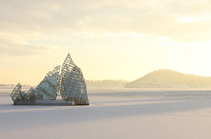 Oslo Winter Highlights Bike Tour - Bikes, Helmets, and the Reality of Studded Winter Tires