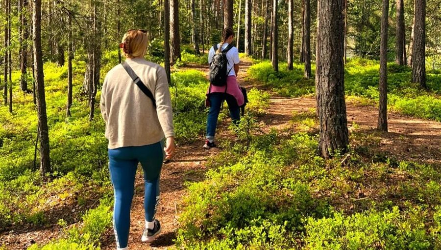 Oslo: Yoga & Hiking with a dog - Yoga by the Lake: Vinyasa on a Pier (All Levels Welcome)