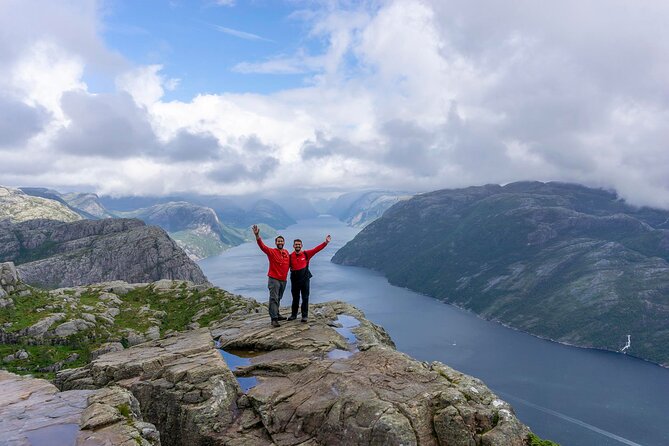 Preikestolen Hidden Trail Hike + Lunch and Canoe Trip - Small group size makes the difference on steep terrain