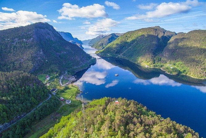 Private Fjordcruise by Luxury Pontoon Boat - Bergen Fjords - Hidden-roughly schedule from Bergen, starting at 8:00 am