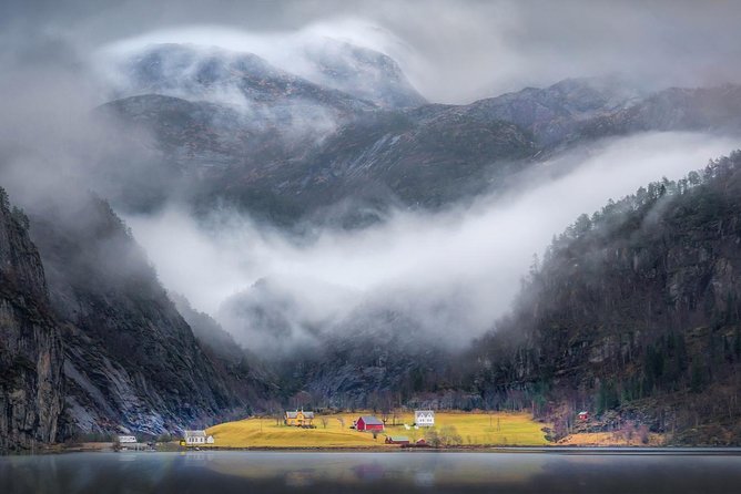 Private Fjordcruise by Luxury Pontoon Boat - Bergen Fjords - Comfortable seating, stable water ride, and easy flow for families