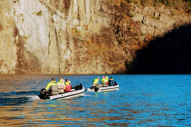 Private Fjordcruise by Luxury Pontoon Boat - Bergen Fjords - From the normal view to the secretive fjord waters