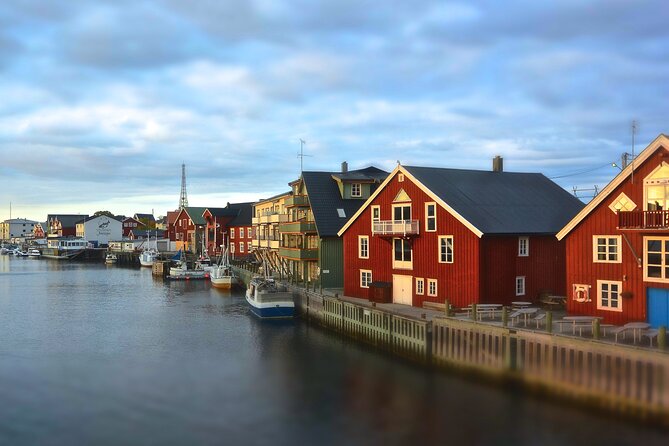 Private Full Day Sightseeing Tour from Svolvær to Å - Skagsanden Beach: A 15-Minute Dose of Arctic Light