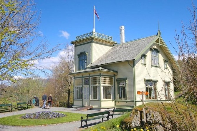 Private Guided City Sightseeing - Bergens Top Attractions - Mount Fløyen by Fløibanen funicular: views with less sweat