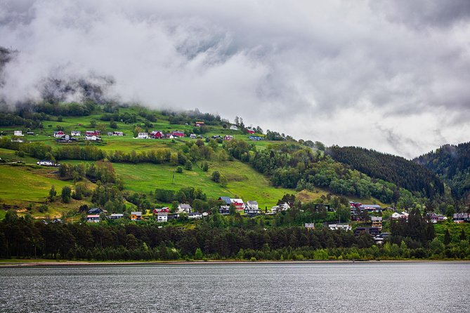 PRIVATE GUIDED TOUR: Highlights of Norway – Trip to the Sognefjord – WINTER - Key points worth your attention
