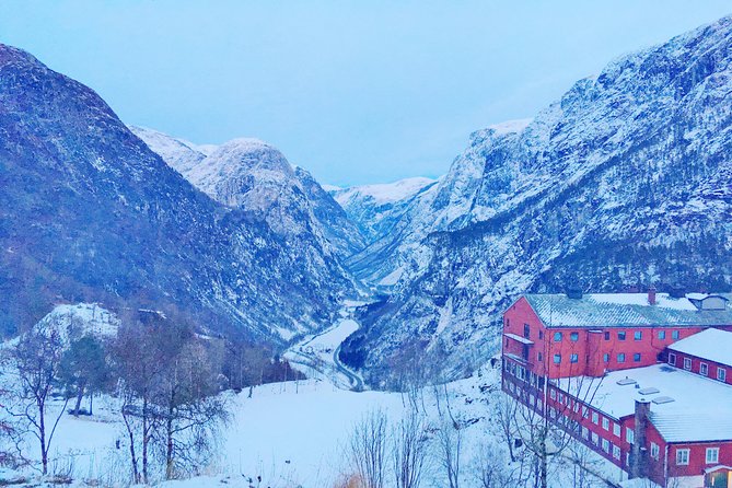 PRIVATE GUIDED TOUR: Highlights of Norway – Trip to the Sognefjord – WINTER - Winter West Norway starts in Bergen, gateway to the fjords