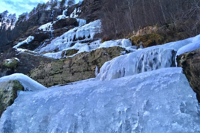 PRIVATE GUIDED TOUR: Highlights of Norway – Trip to the Sognefjord – WINTER - Stalheim hotel viewpoints and the winter walk-up waterfall circuit