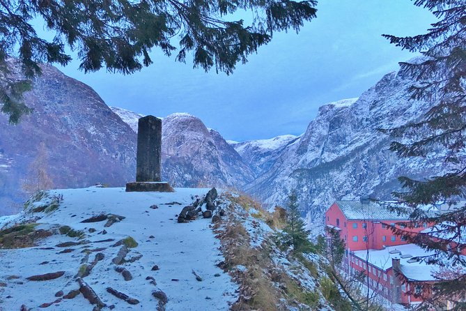 PRIVATE GUIDED TOUR: Highlights of Norway – Trip to the Sognefjord – WINTER - Gudvangen, Viking Village time, and choosing your Nærøyfjord cruise