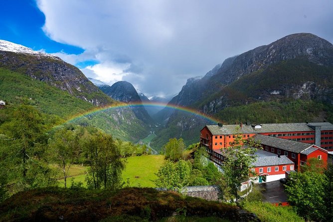 PRIVATE GUIDED TOUR: Norway's Highlights–Viking Special, 11 h - Njardarheimr Viking Village: hands-on Viking life for a full hour