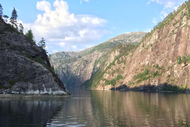 PRIVATE GUIDED TOUR: Secrets of the Fjords - the Osterfjord and Mo, 6-7 hours - Key points that make this Osterfjord day click