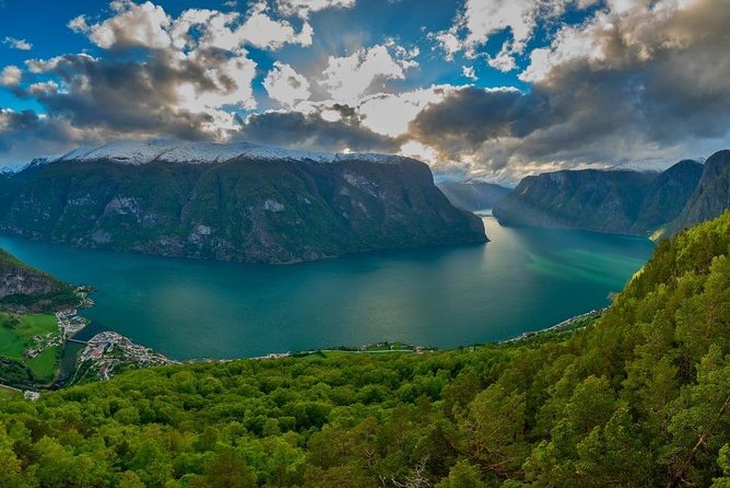 PRIVATE GUIDED TOUR: World Heritage Fjord Landscape – Viking Special – from Flåm - Key moments that make this tour worth your attention