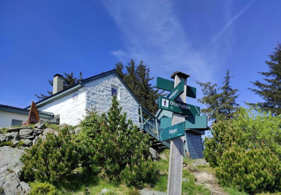 Private hiking tour Bergen mountains like a local - Price value for a $314 private group, plus what you get that saves time