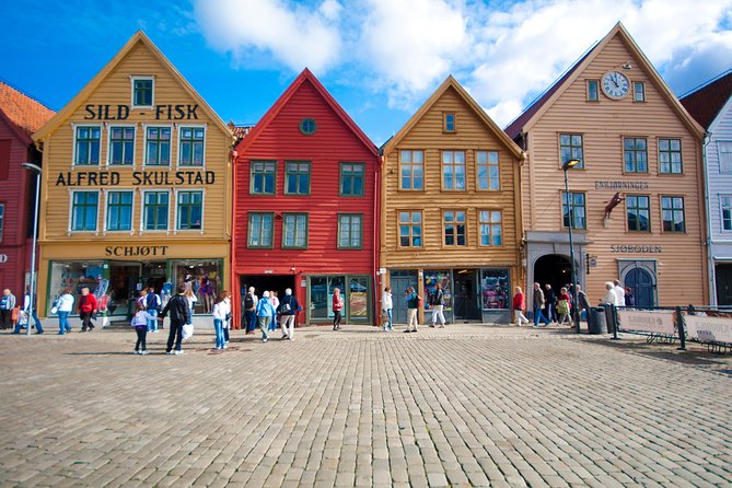 Private Walking Tour of Bergen - Øvregaten’s wide boulevard: a firebreak you can walk through