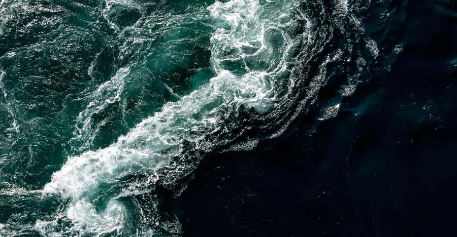Saltstraumen: Arctic Adventure and Scenic Journey - Saltstraumen’s tidal power, without the rib boat