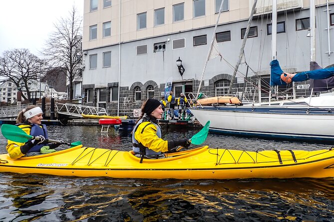 Sea Kayaking In Ålesund - Jugend stories on the water: what your guide is really doing
