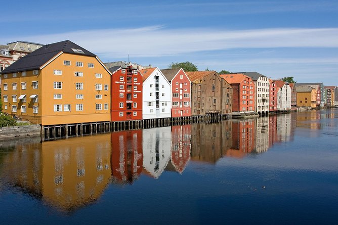 See the city power-walk - Nordre gate 11 start, then right into the fjord air