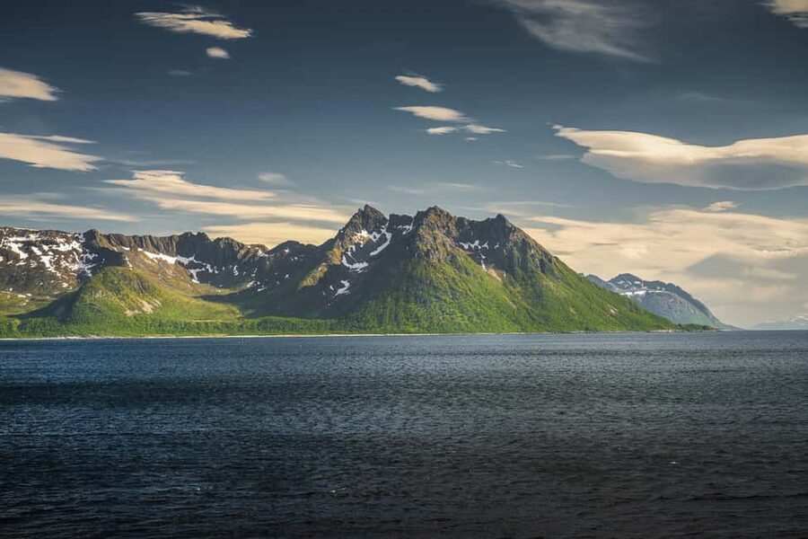Senja: Guided Tour around Senja - Getting the best angles at Tungeneset, Bergsbotn, and Ersfjordstranda