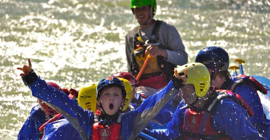 Setesdal, Evje: Family Rafting on the beautiful Otra river - The first steps on the river day: check-in, gear fit, and warm-up time
