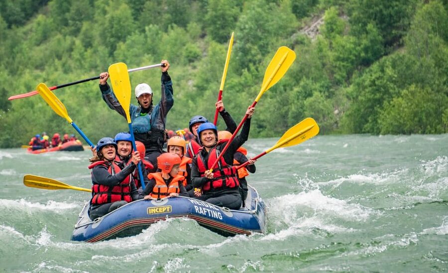 Sjoa: Rafting Adventure for Families - The BBQ house finish: coffee, cake, and photo keepsakes