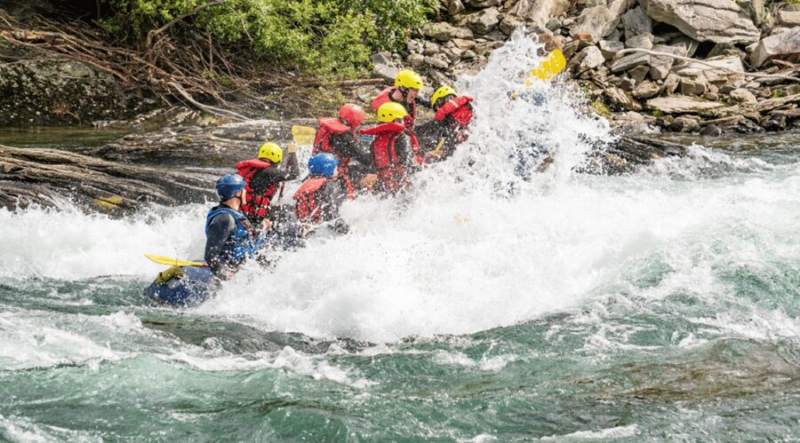 Sjoa: Unforgettable Rafting Experience - Lower water: technical rafting and the Washing Machine