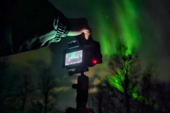 Small Northern Lights Tour Max 8 Guests Pickup and Photography - Photography that goes beyond a phone screen