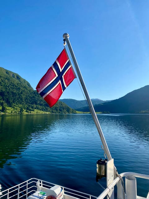 Sogndal: Cozy evening Cruise. Boat tour - The hour you actually spend on the water
