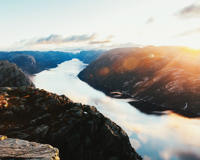 Stavanger: Guided Sunrise Hike to Pulpit Rock - The climb itself: 4 km each way, stone footing, and a well-marked route