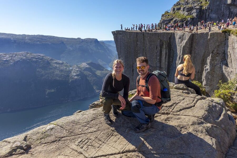 Stavanger: Preikestolen Classic Hike and Side Trail - What your guide does (besides pointing forward)