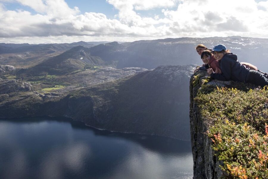 Stavanger: Preikestolen Hidden Trail Hike + Canoe + Lunch - Canoeing across Revsvatnet: 1 hour of focus and quiet